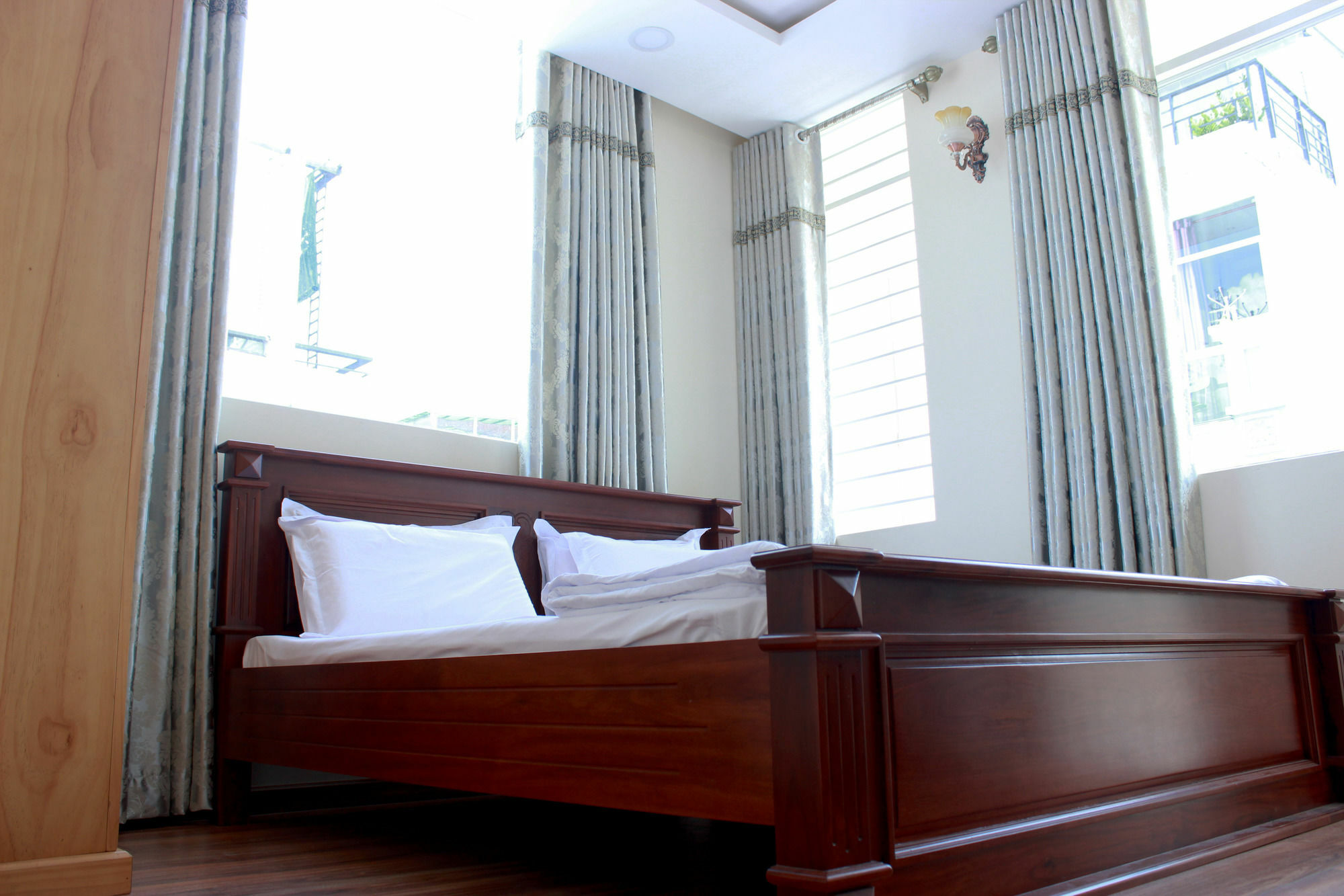 Sunny Guest House Хошимин Экстерьер фото
